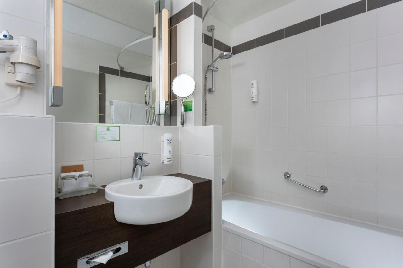 Holiday Inn Frankfurt Airport - Neu-Isenburg By Ihg Екстериор снимка
