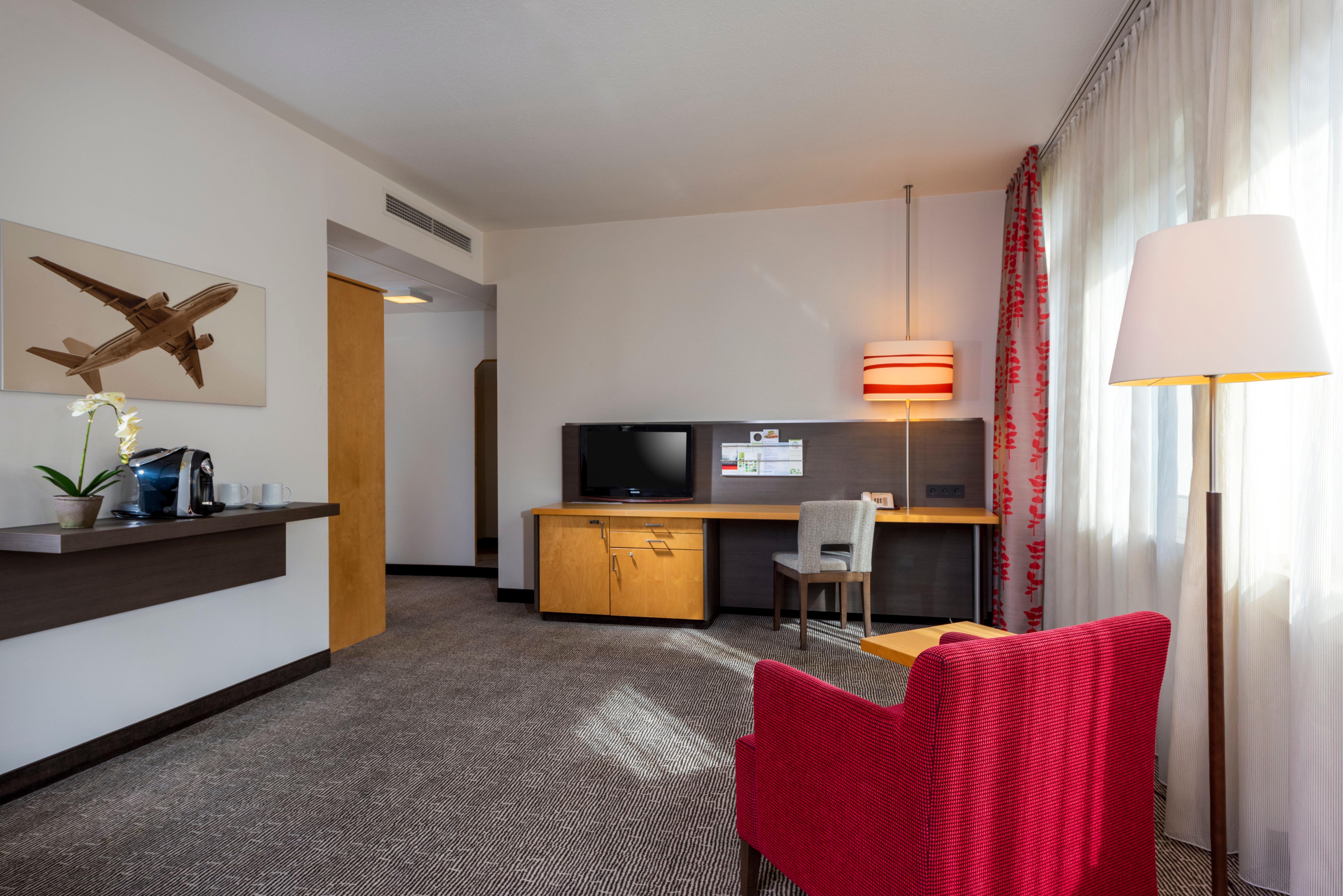 Holiday Inn Frankfurt Airport - Neu-Isenburg By Ihg Екстериор снимка